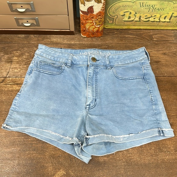 American Eagle Shorts Super Stretch Size 12 Hi Rise Shortie - Picture 1 of 6